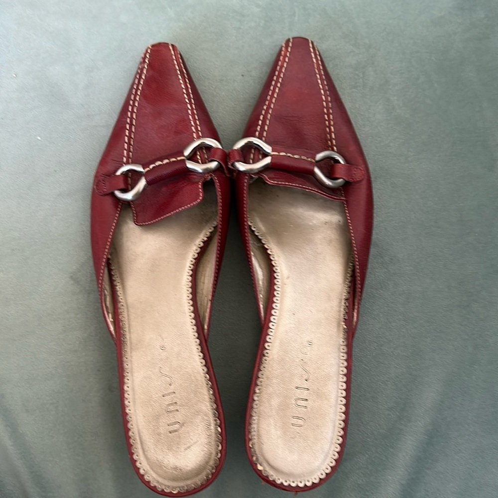 Unisa red mule heels size 7.5